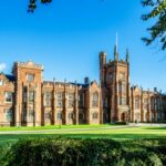 Reasons to Choose Queen's University Belfast Courses for Study Abroad